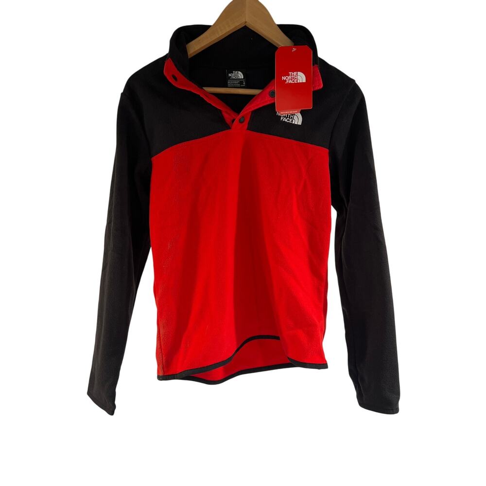 New North Face fleece pullover